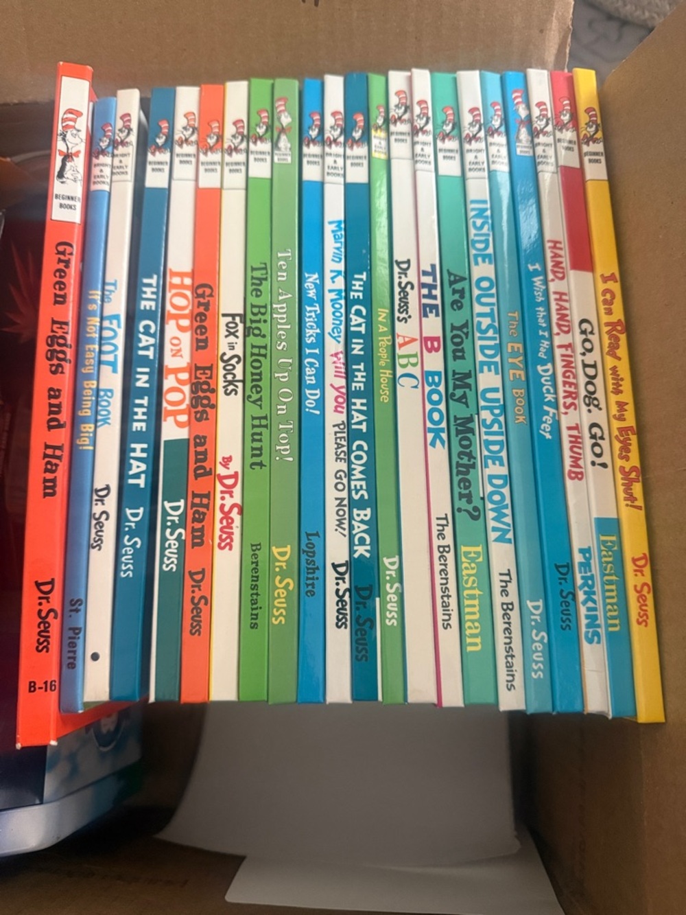 Dr. Seuss - 22 Beginner and Bright and Early hard cover books - Like new!